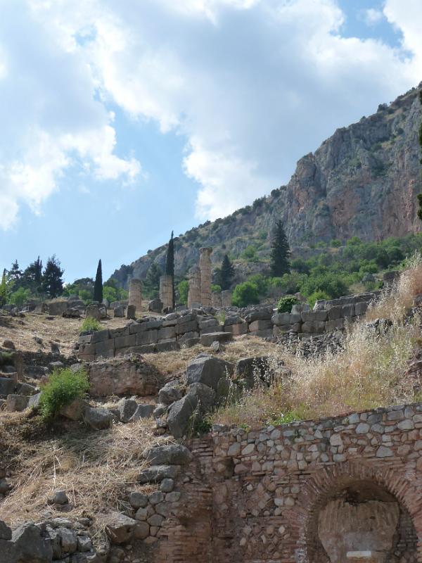 P1000529.JPG -   Delphi: Apollon-Tempel  