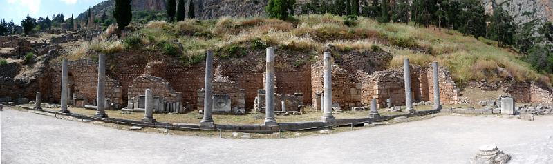 P1000526-8.JPG -   Weihegabe der Spartaner in Delphi Panorama:    JAVA/Flash   QuickTime  